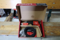 1 швидкісний шурупокрут для гіпсокартону, марка Hilti