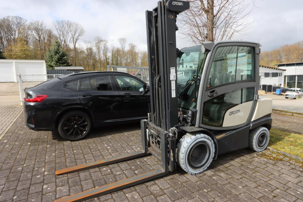 1 Gas Gabelstapler – kavel bij Schwarzfischer Auktionen, Frage