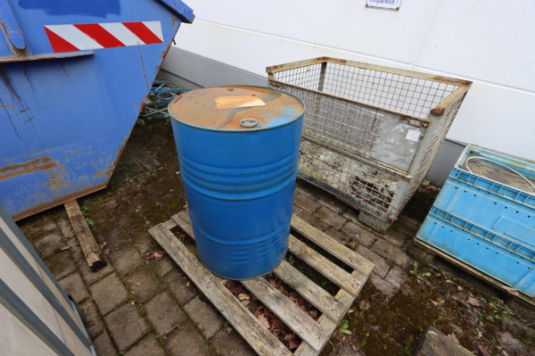 1 Ölfass 200L – kavel bij Schwarzfischer Auktionen, Frage