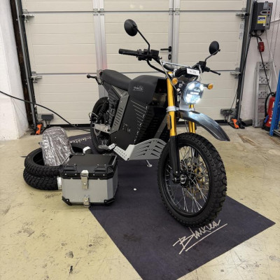 1 Elektromotorrad Black Tea – kavel bij Schwarzfischer Auktionen, Frage