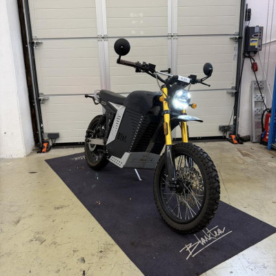 1 Elektromotorrad Black Tea – kavel bij Schwarzfischer Auktionen, Frage